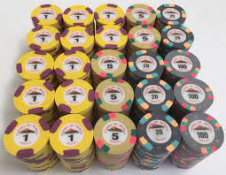 Found - Two Barrels of CDI $1000, CDM $5, FLV $1000, or same chip with  other inlay design | Poker Chip Forum