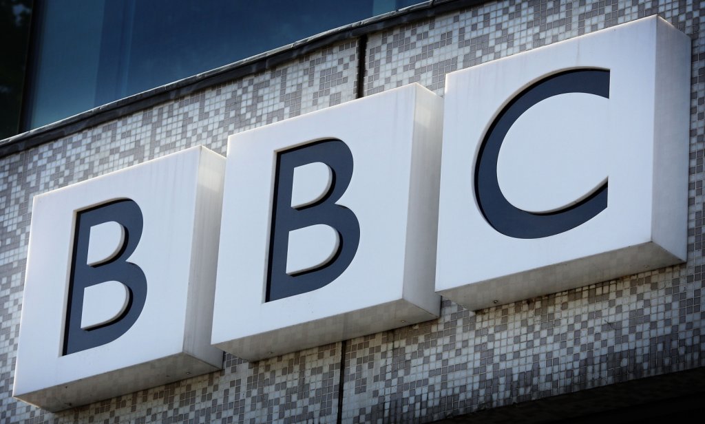 bbc-logo-signage-01.jpg