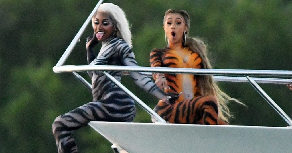 Cardi-B-Miami-tiger-body-paint.jpg