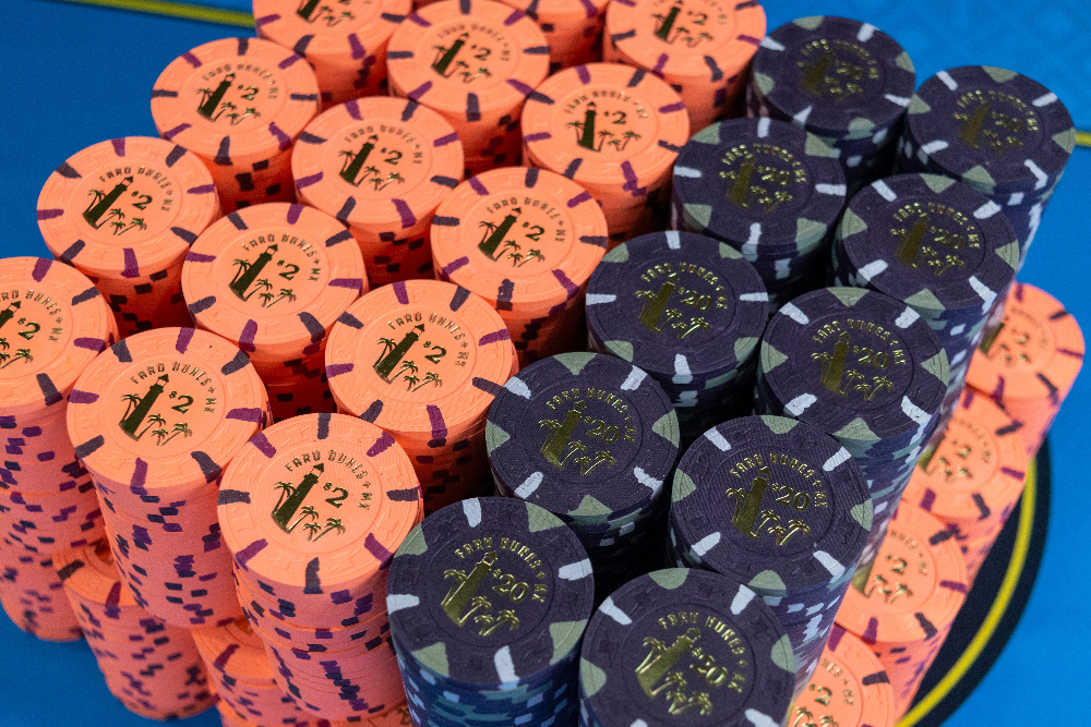 Casinochips1_56.jpg-FULL.jpg