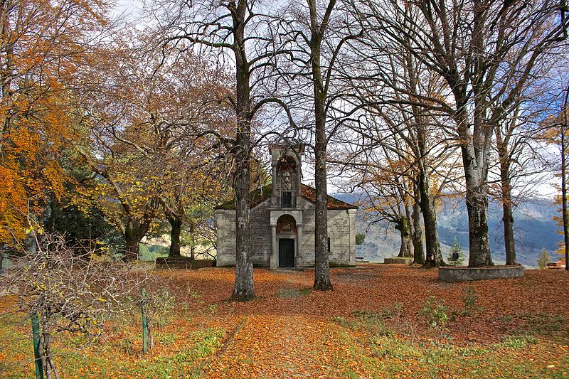 Church_of_St._George,_Metsovo.jpg