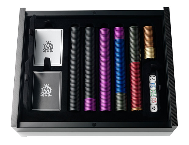 dunhill_carbon_fiber_poker_set.jpg