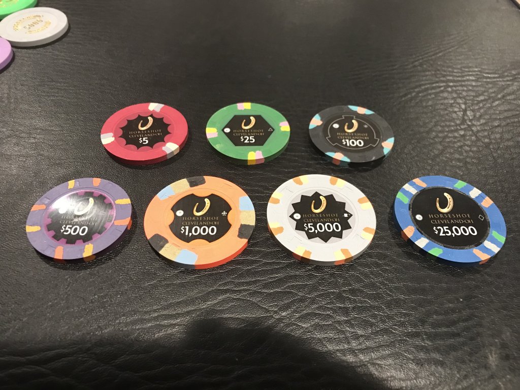 SOLD - Horseshoe Cleve Sample Set | Poker Chip Forum