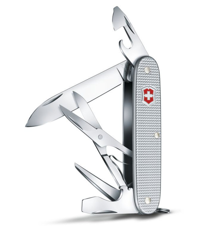 img-victorinox-pioneer-x.jpg