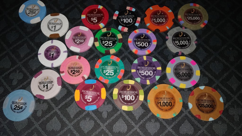 SOLD - Horseshoe Southern Indiana sample set (EU) | Poker Chip Forum