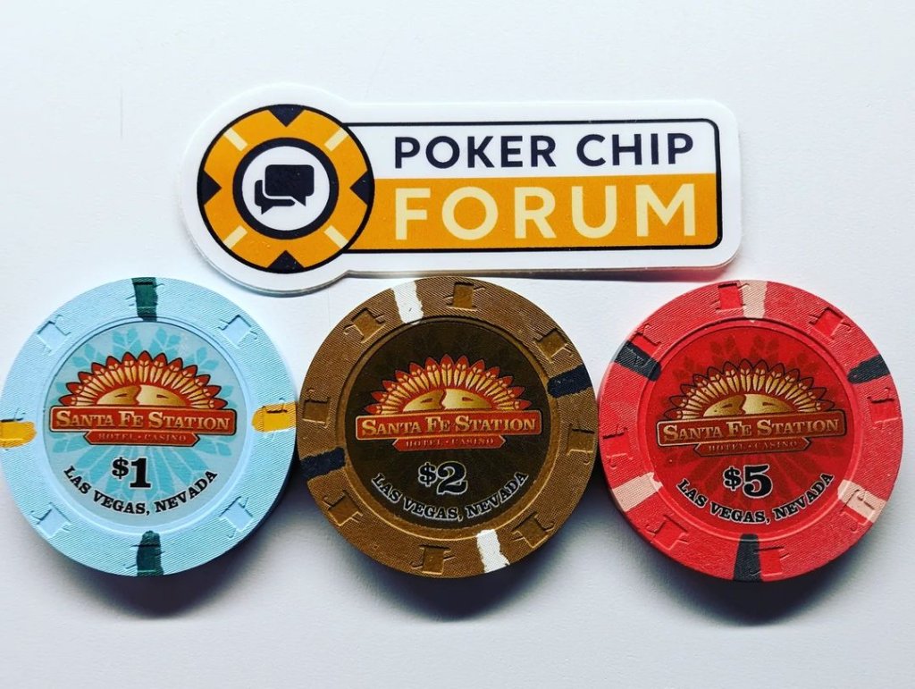 santafe_casino_paulson_chips.jpg