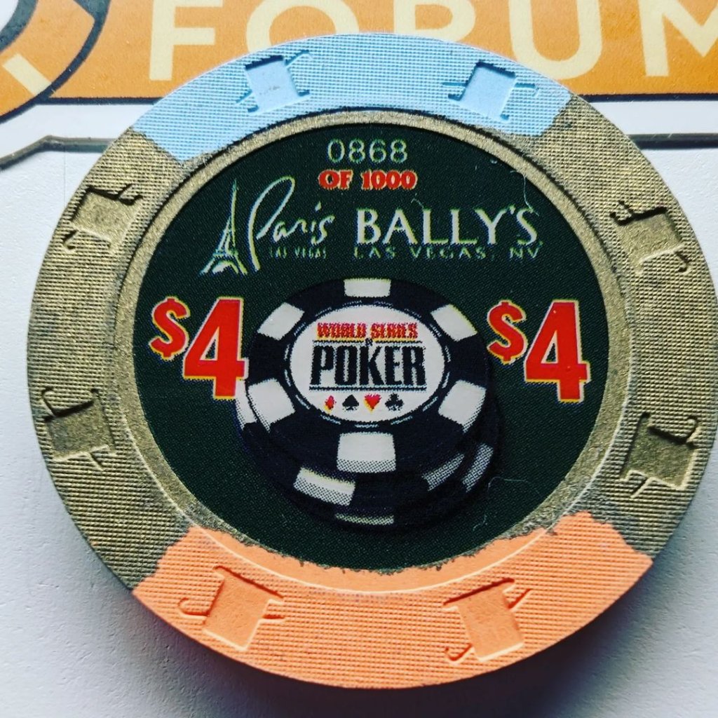 wsop-4-dollar-chip.jpg