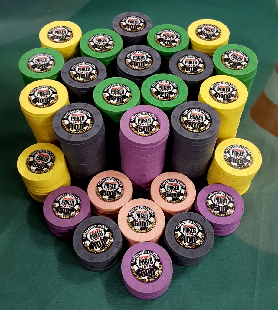 wsop-chips2.jpg